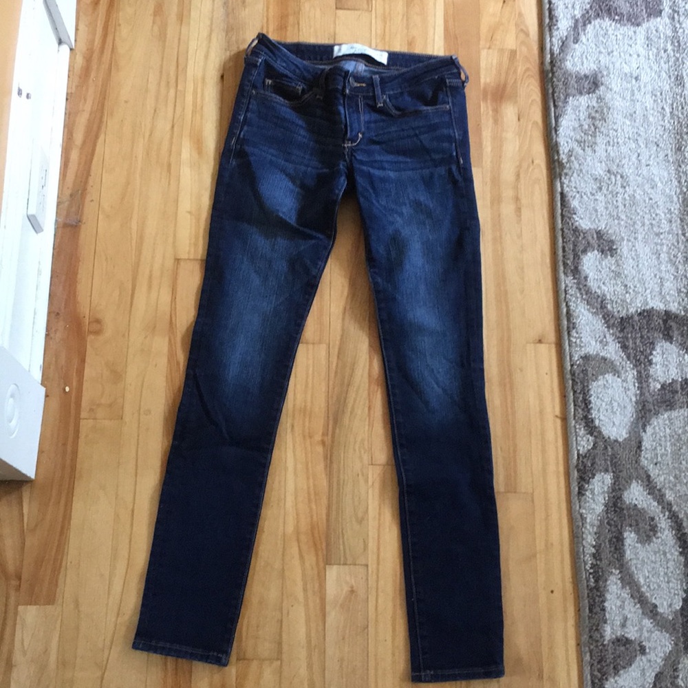 Dark wash skinny jeans